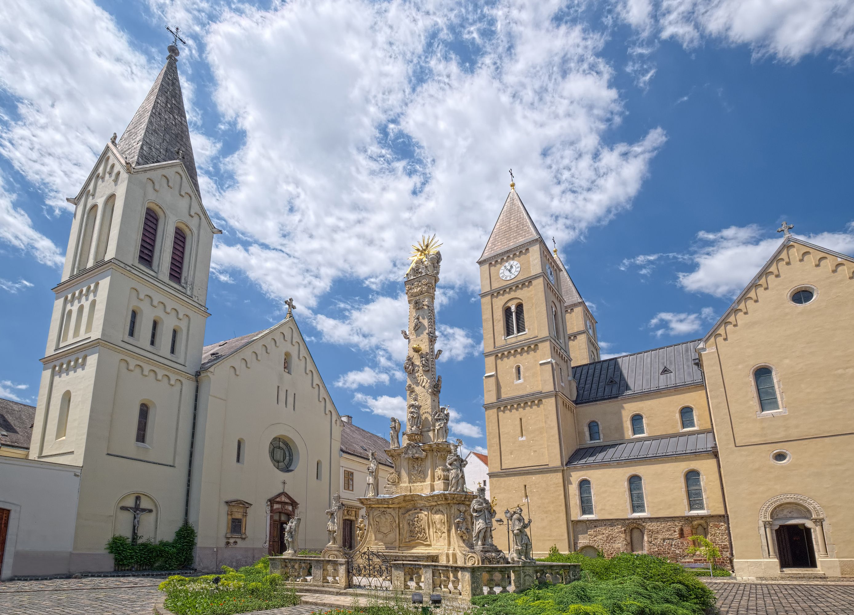 Szent Mihály-főszékesegyház